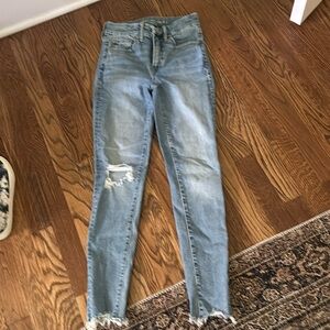 American Eagle Lu(x)e Hi Rise Jegging - Light Destroy Wash - 2 Short